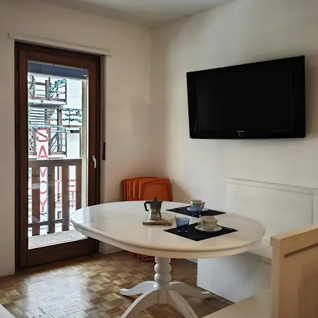 아파트 Hostdomus - City Hall 세스트리에
